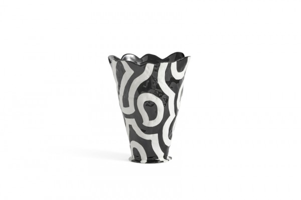 Jessica Hans Shadow Vase, black&white