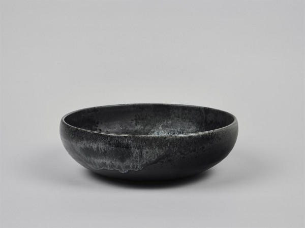 Large Shallow Bowl, 22,5cm, black