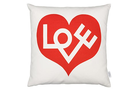 Graphic Print Pillows Love, crimson